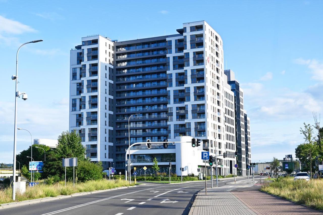 Onyx Modern Tower *